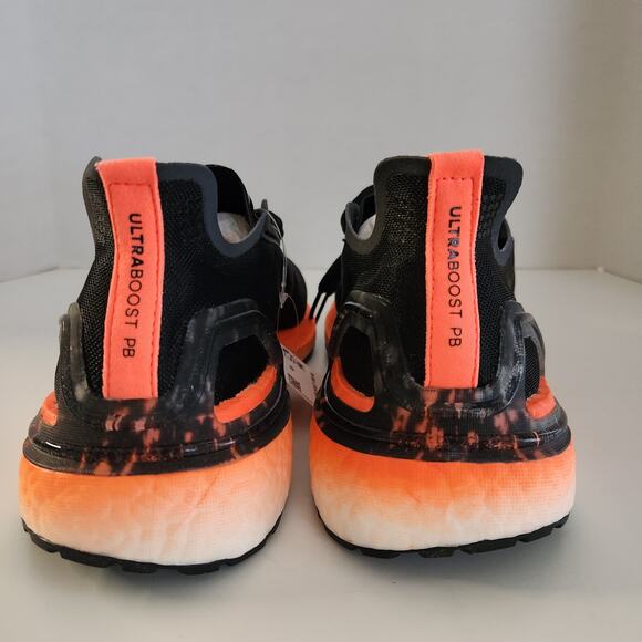 adidas Women's Ultraboost Personal Best Running Shoe, 6 - Picture 4 of 7